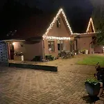 Met Eigen Ingang Amiris *