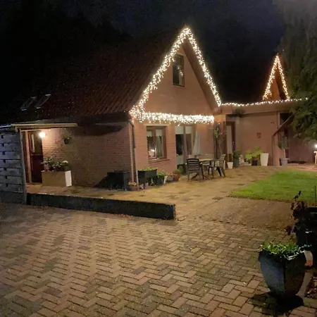 Met Eigen Ingang Amiris *