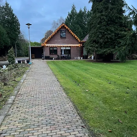Met Eigen Ingang Amiris * Epe