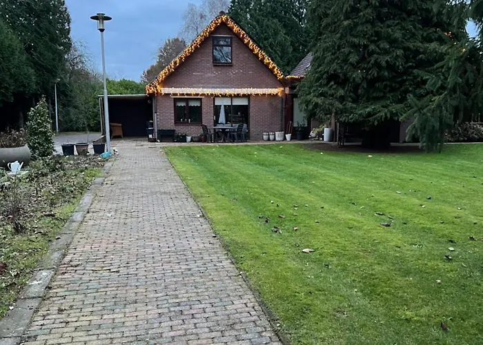 Met Eigen Ingang Amiris * Epe