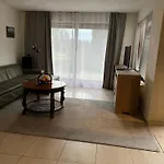 Met Eigen Ingang Amiris Hébergement de vacances *